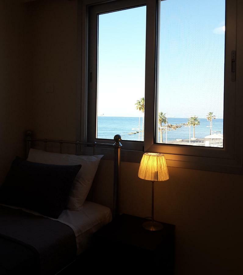 Lighthouse By The Sea Lovely 2Bdr Apartment パ フォス エクステリア 写真